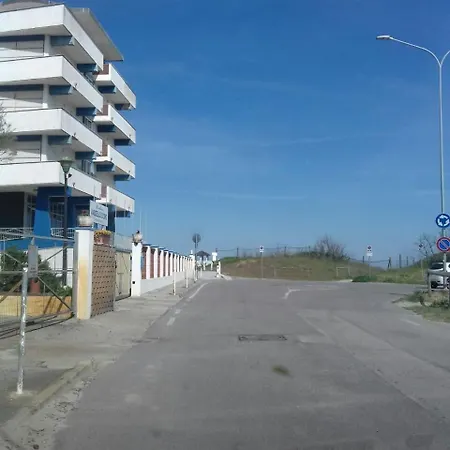 Appartement Cute One-bedroom With Direct Access To The Sea Lido di Scacchi
