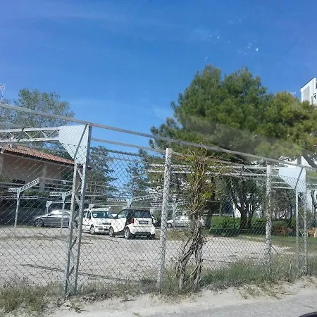 Cute One-bedroom With Direct Access To The Sea Lido di Scacchi