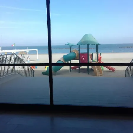 Cute One-bedroom With Direct Access To The Sea *