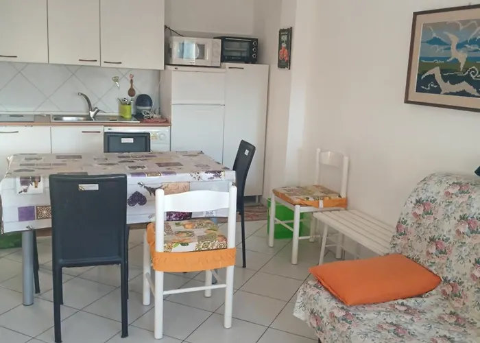 Cute One-bedroom With Direct Access To The Sea