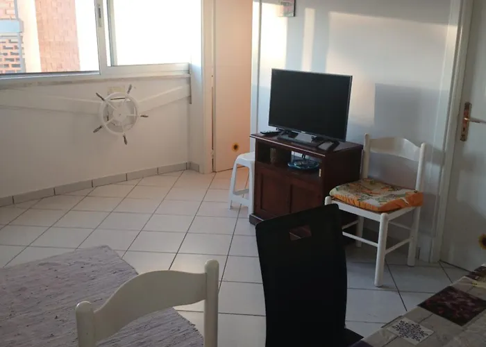 Cute One-bedroom With Direct Access To The Sea